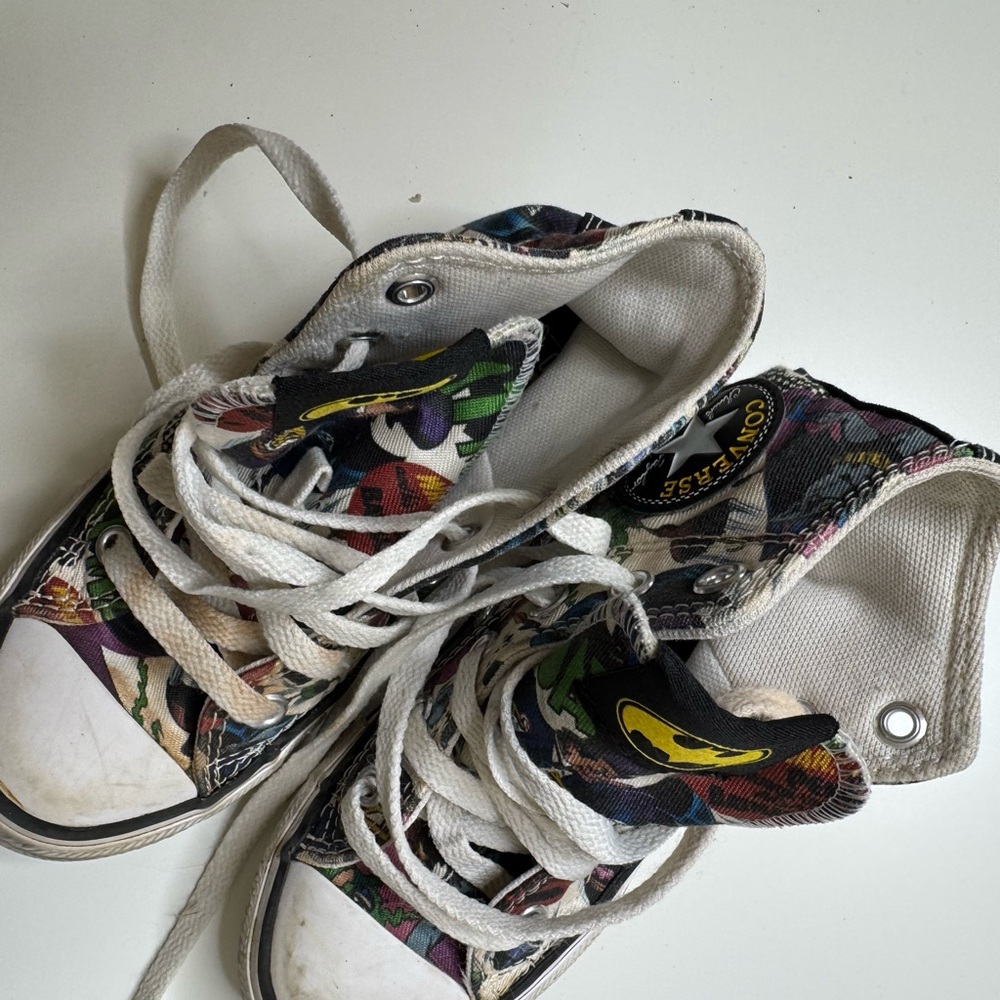 Batman boys high top converse size 11 - Picture 3 of 9